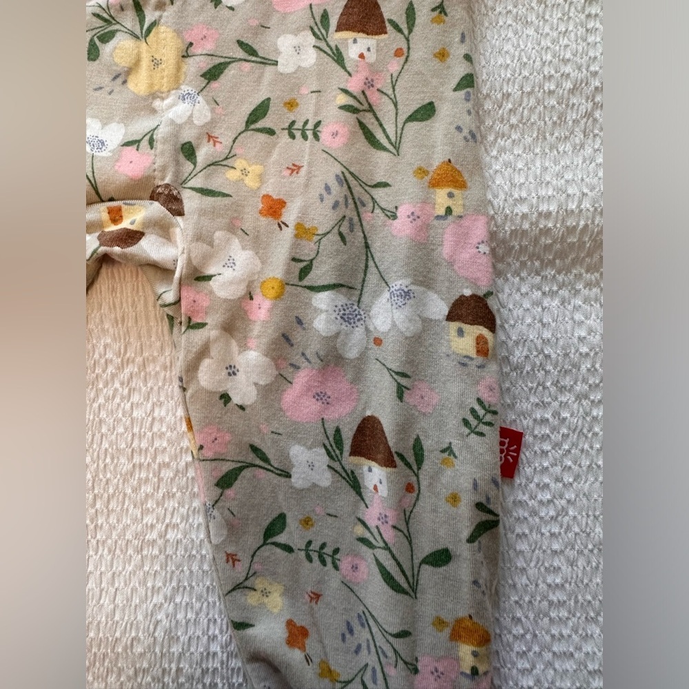Magnetic Me Portabella Posies Modal Bamboo Magnetic Ruffle Footie - Picture 10 of 10